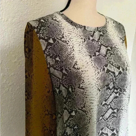 EQUIPMENT Femme Snakeskin Print Silk Top - Picture 3 of 7